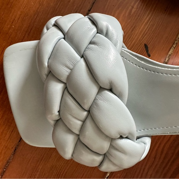 Women’s Braided Sandals - Picture 2 of 4